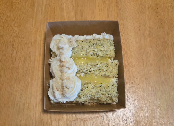 lemon poppyseed cake slice