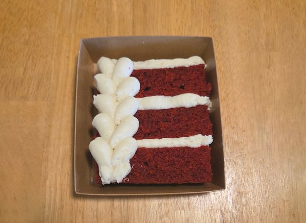 red velvet cake slice